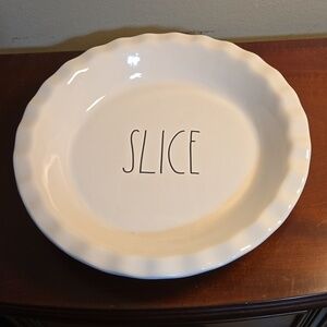 Rae Dunn Slice Pie Plate